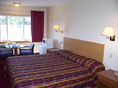 Rumford Motor Inn East Providence Room photo