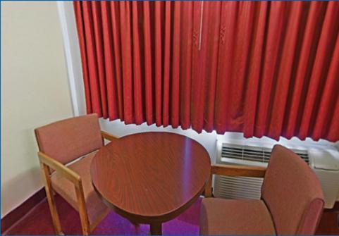 Rumford Motor Inn East Providence Room photo